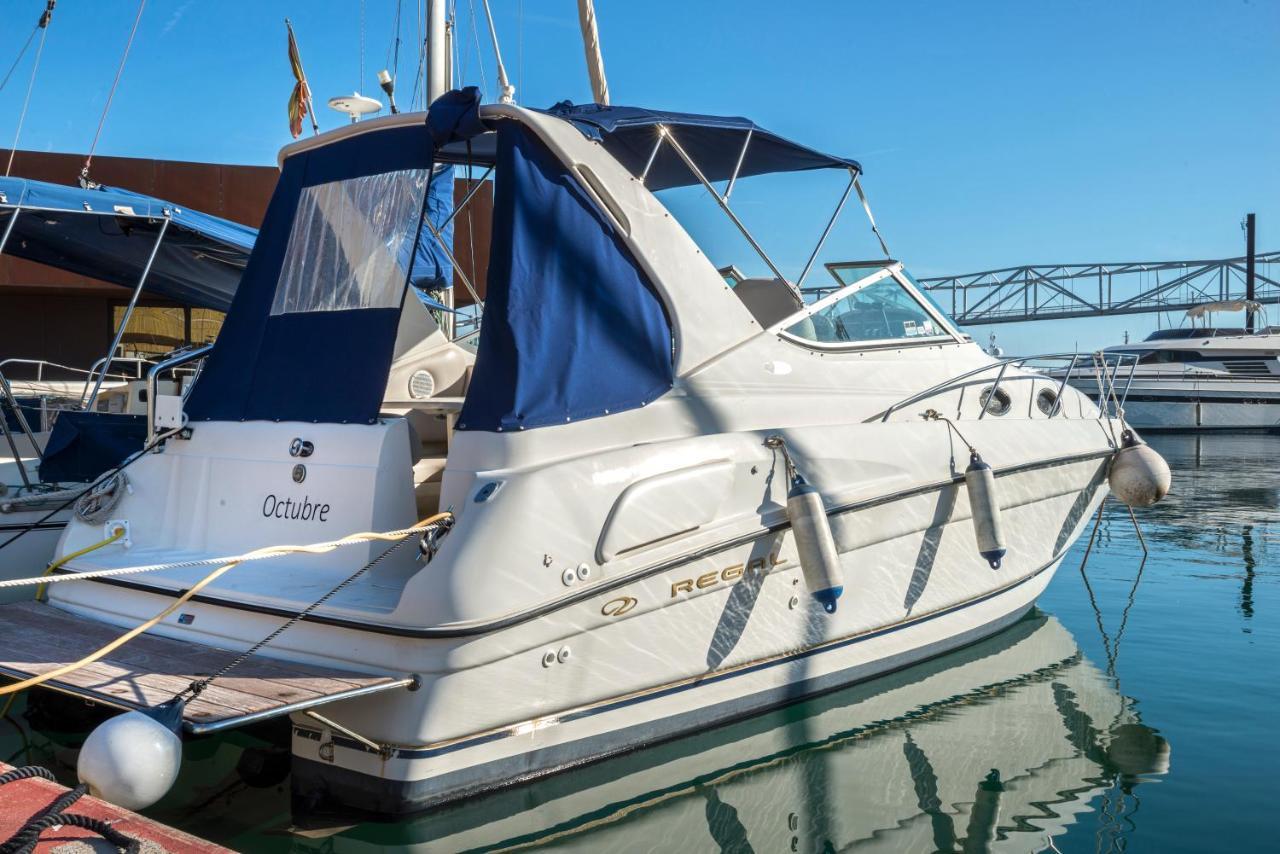 Boat Hotel Barcelona Sant Adria de Besos Exterior photo