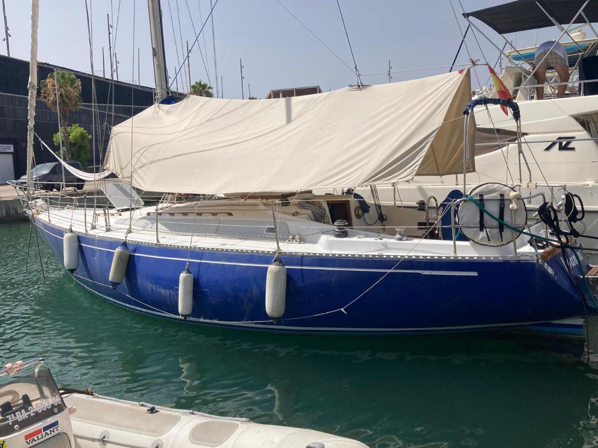 Boat Hotel Barcelona Sant Adria de Besos Room photo
