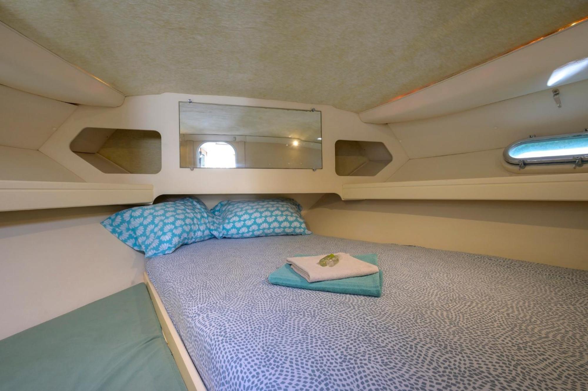 Boat Hotel Barcelona Sant Adria de Besos Room photo